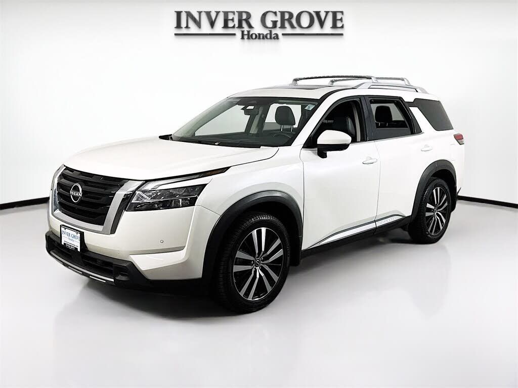 2024 NISSAN Pathfinder