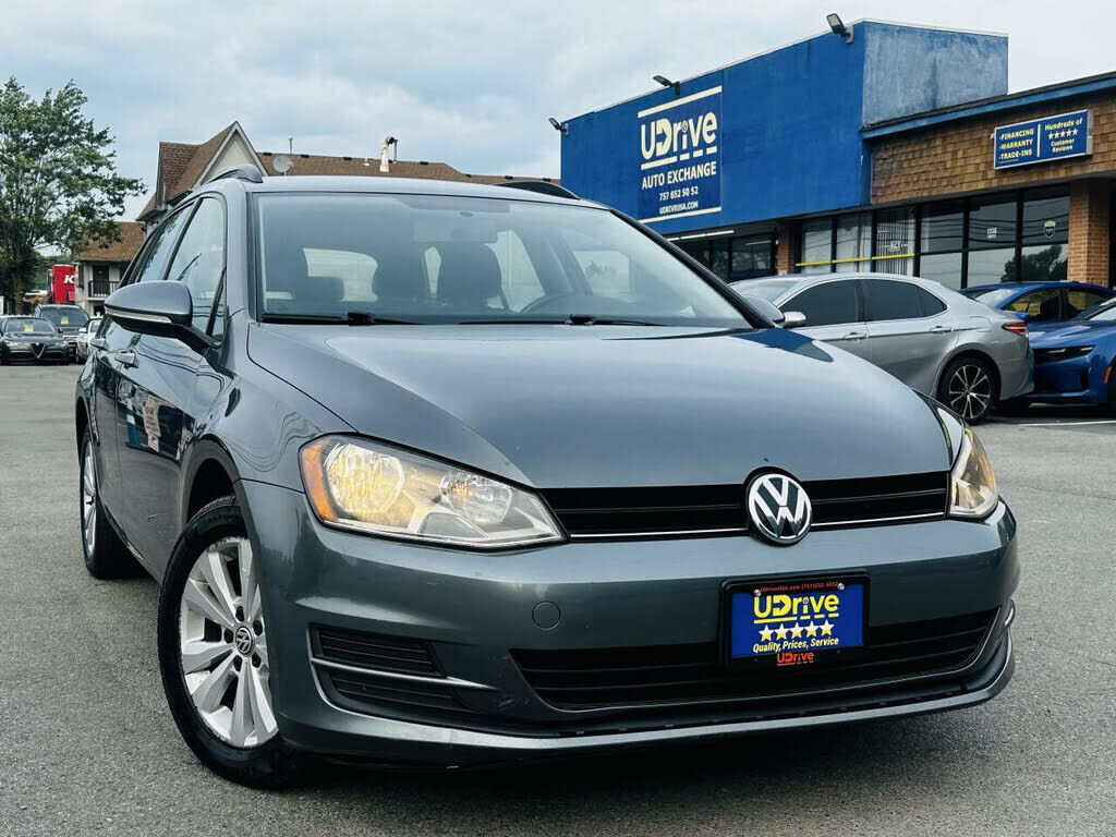 2017 VOLKSWAGEN Golf SportWagen