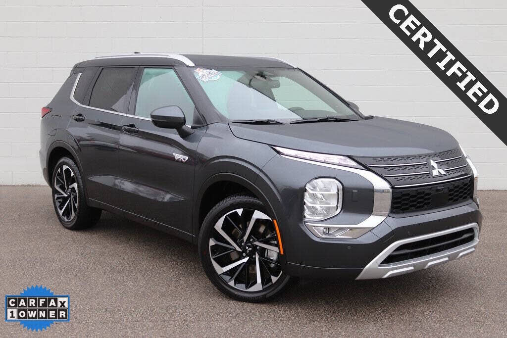 2025 MITSUBISHI Outlander