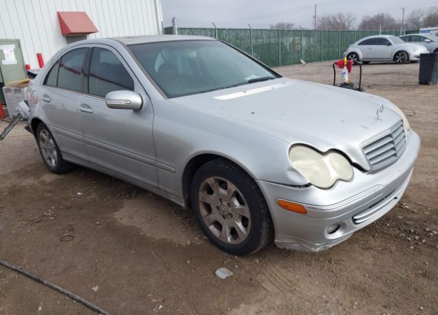 2005 MERCEDES-BENZ C-Class