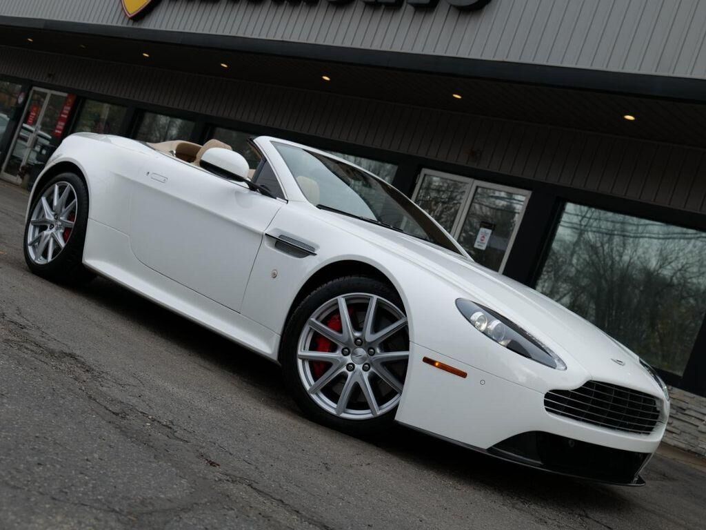 Aston Martin V8 Vantage