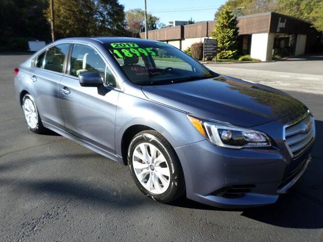 2017 SUBARU Legacy