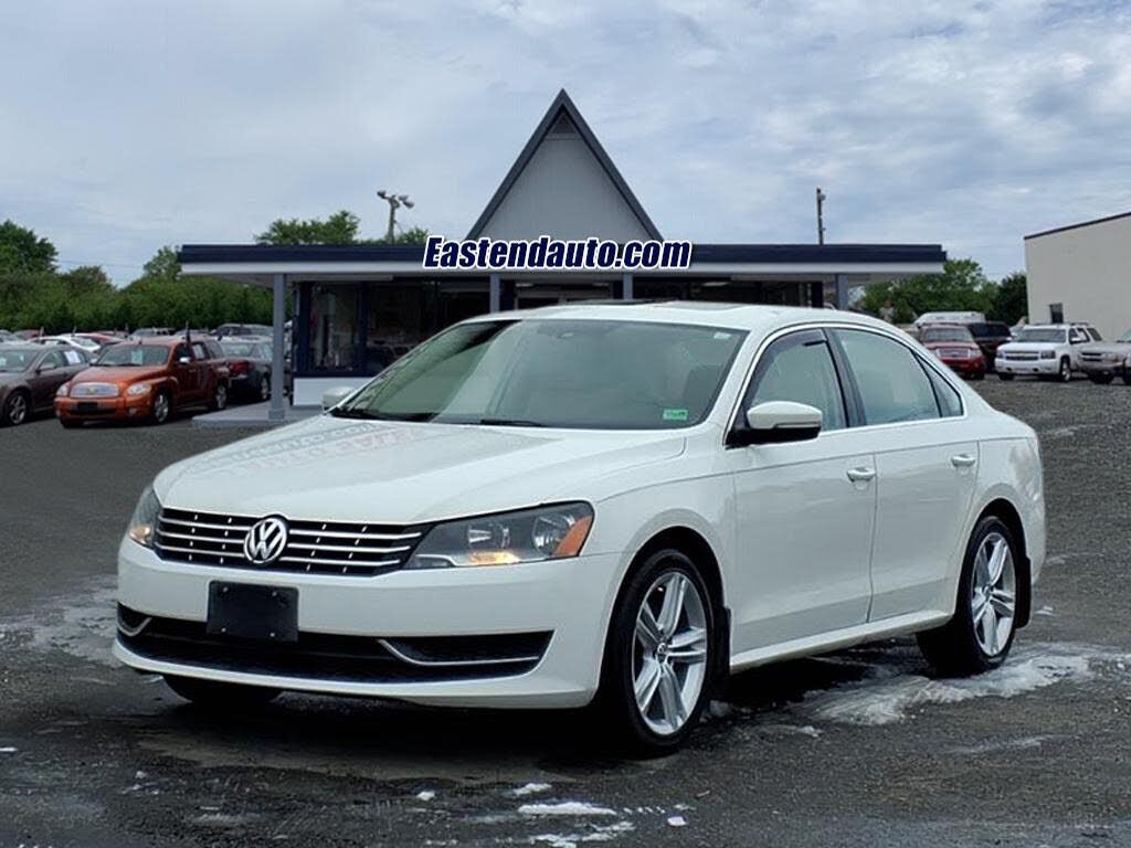 2014 VOLKSWAGEN Passat