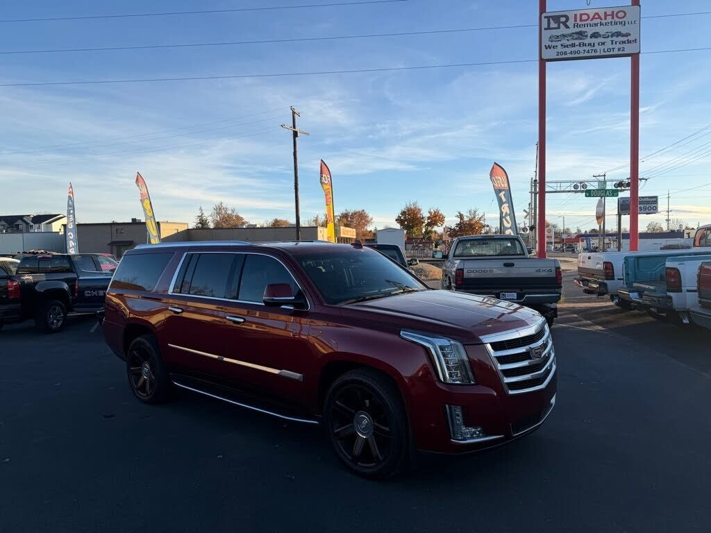 2017 CADILLAC Escalade ESV