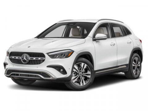 2025 MERCEDES-BENZ GLA-Class