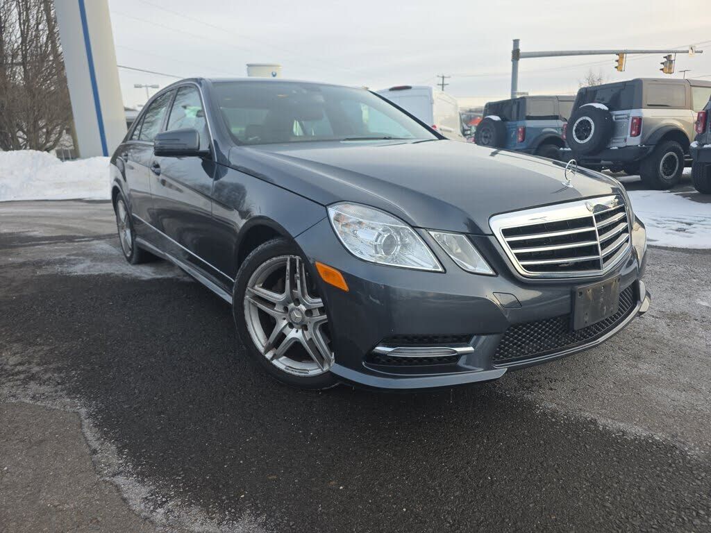 2013 MERCEDES-BENZ E-Class