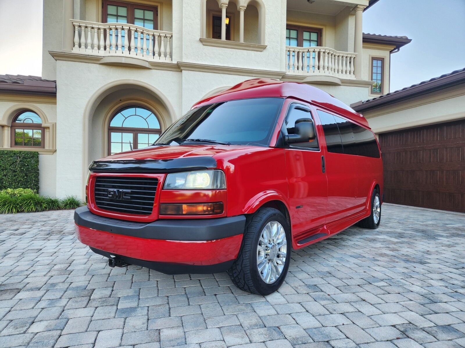 GMC Savana