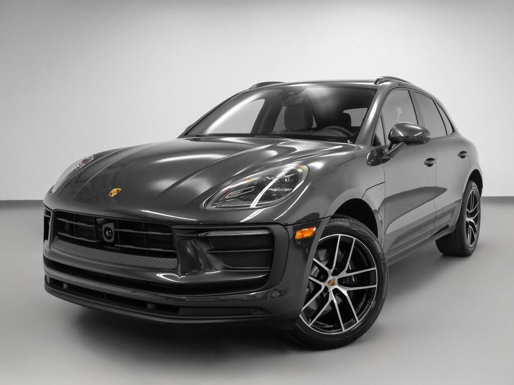 2025 PORSCHE Macan