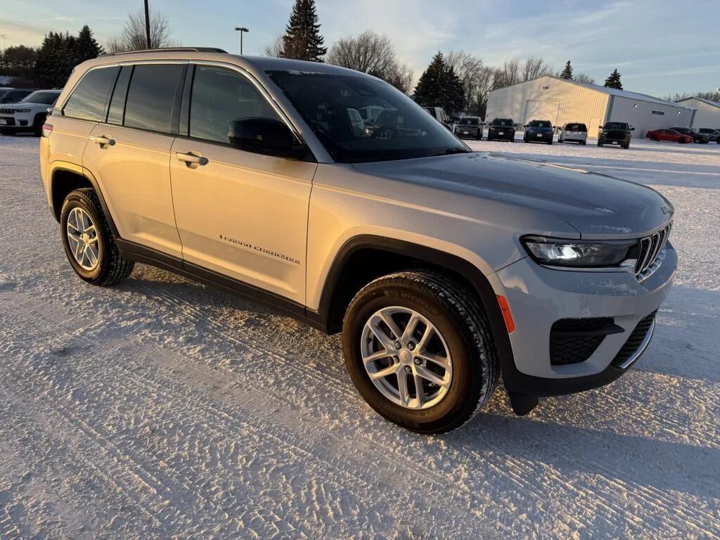 2024 JEEP Grand Cherokee