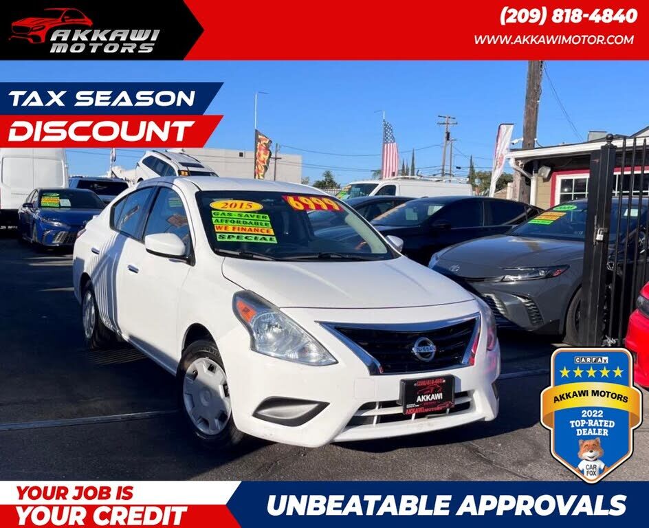 2015 NISSAN Versa