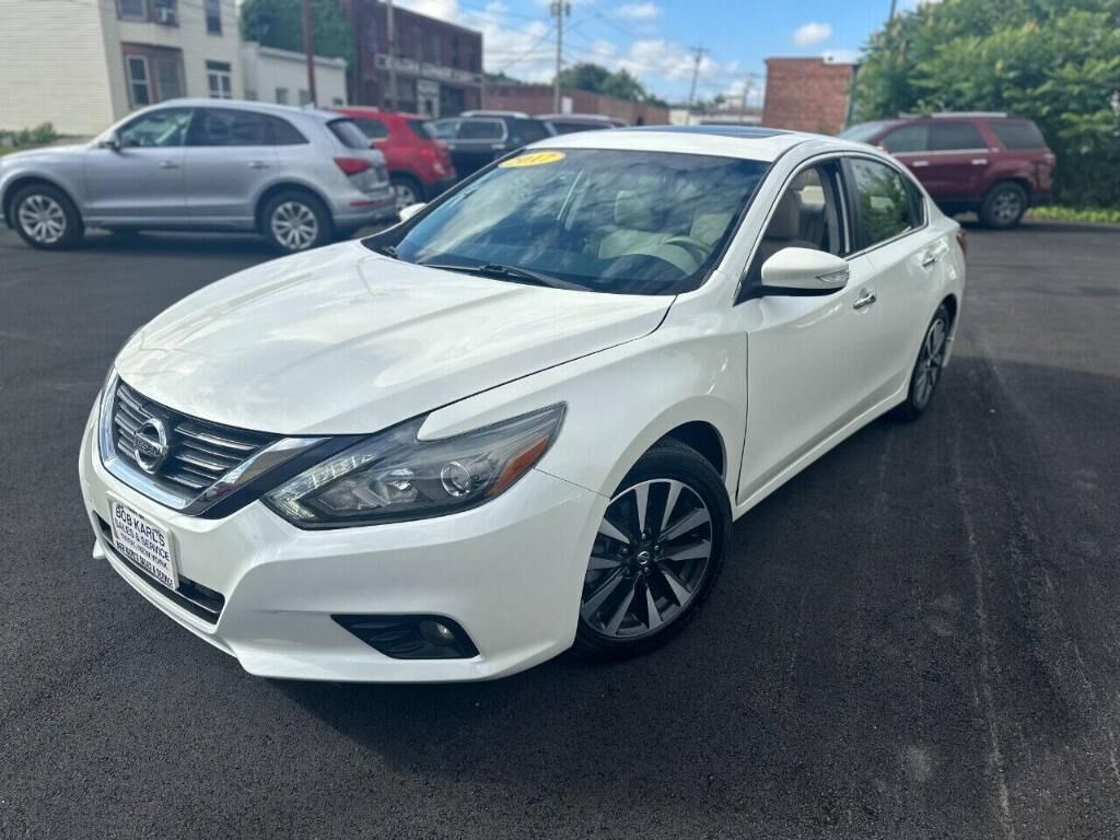 2017 NISSAN Altima