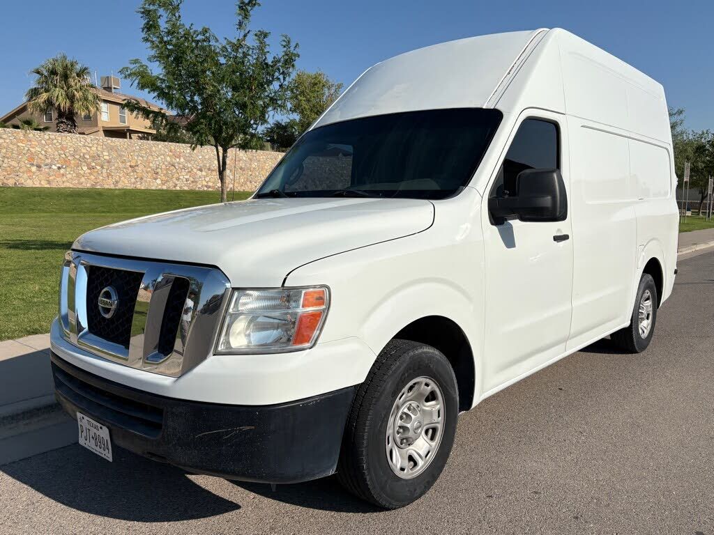 2012 NISSAN NV