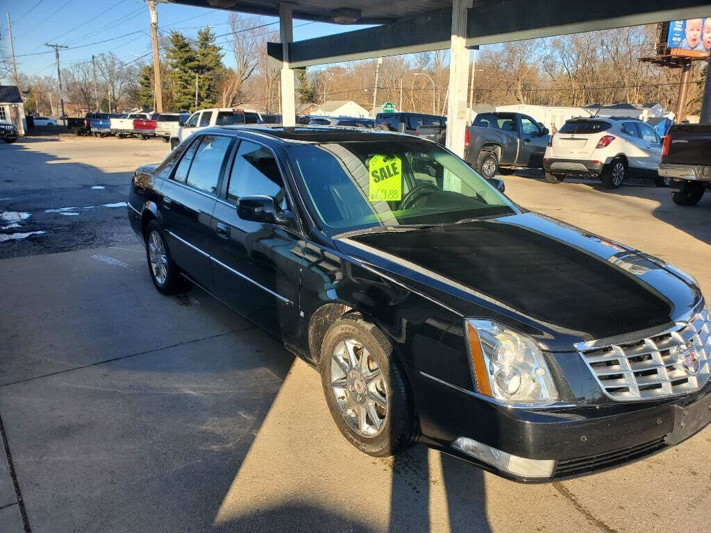 2010 CADILLAC DTS
