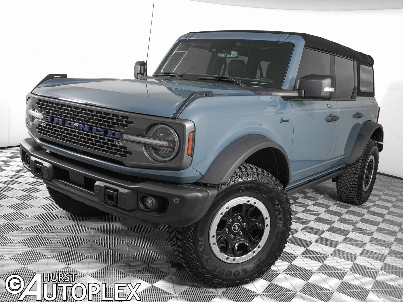 2023 FORD Bronco