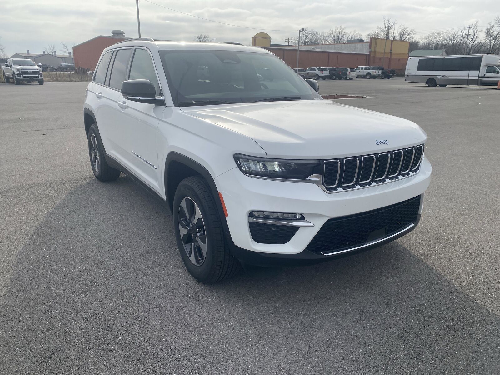2024 JEEP Grand Cherokee