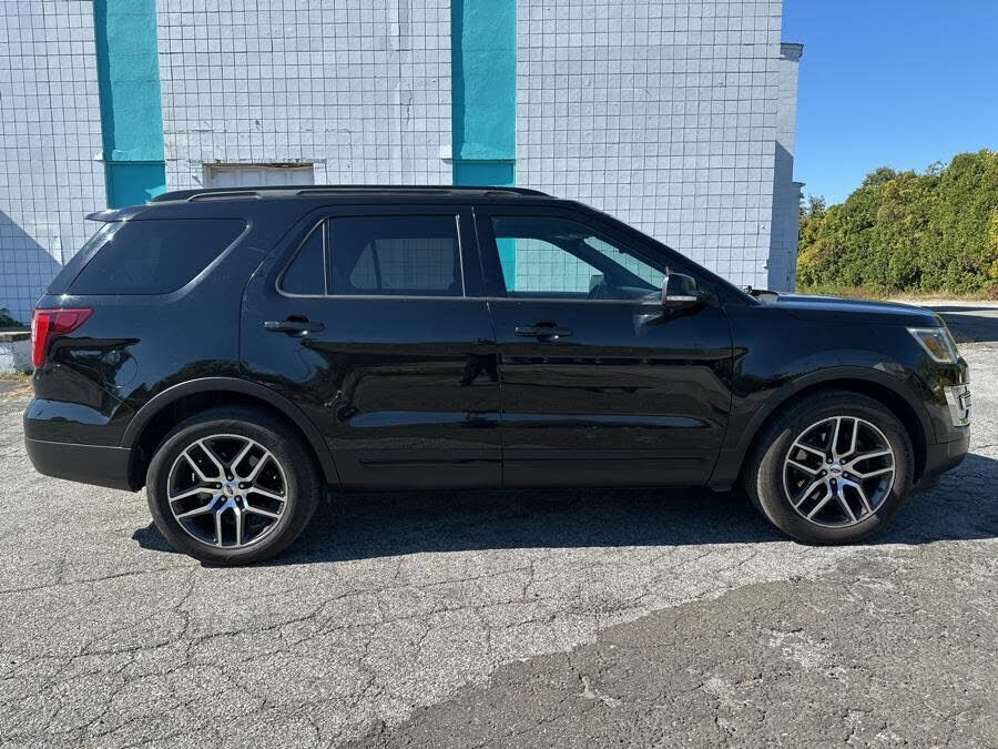 2017 FORD Explorer