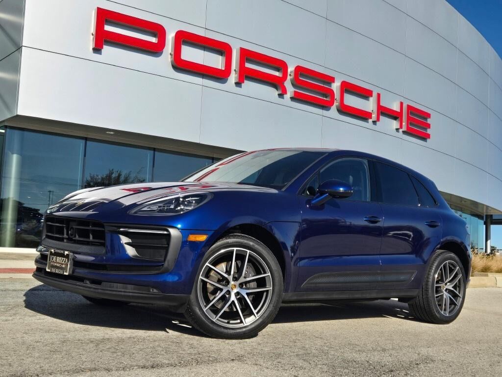 2024 PORSCHE Macan