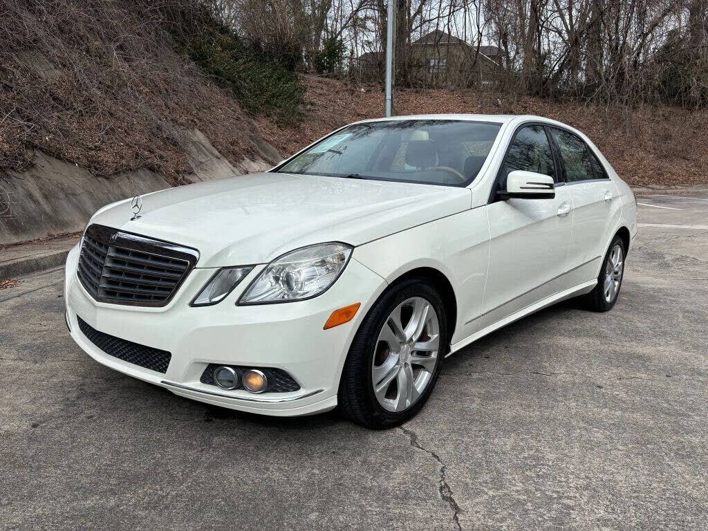 2011 MERCEDES-BENZ E-Class