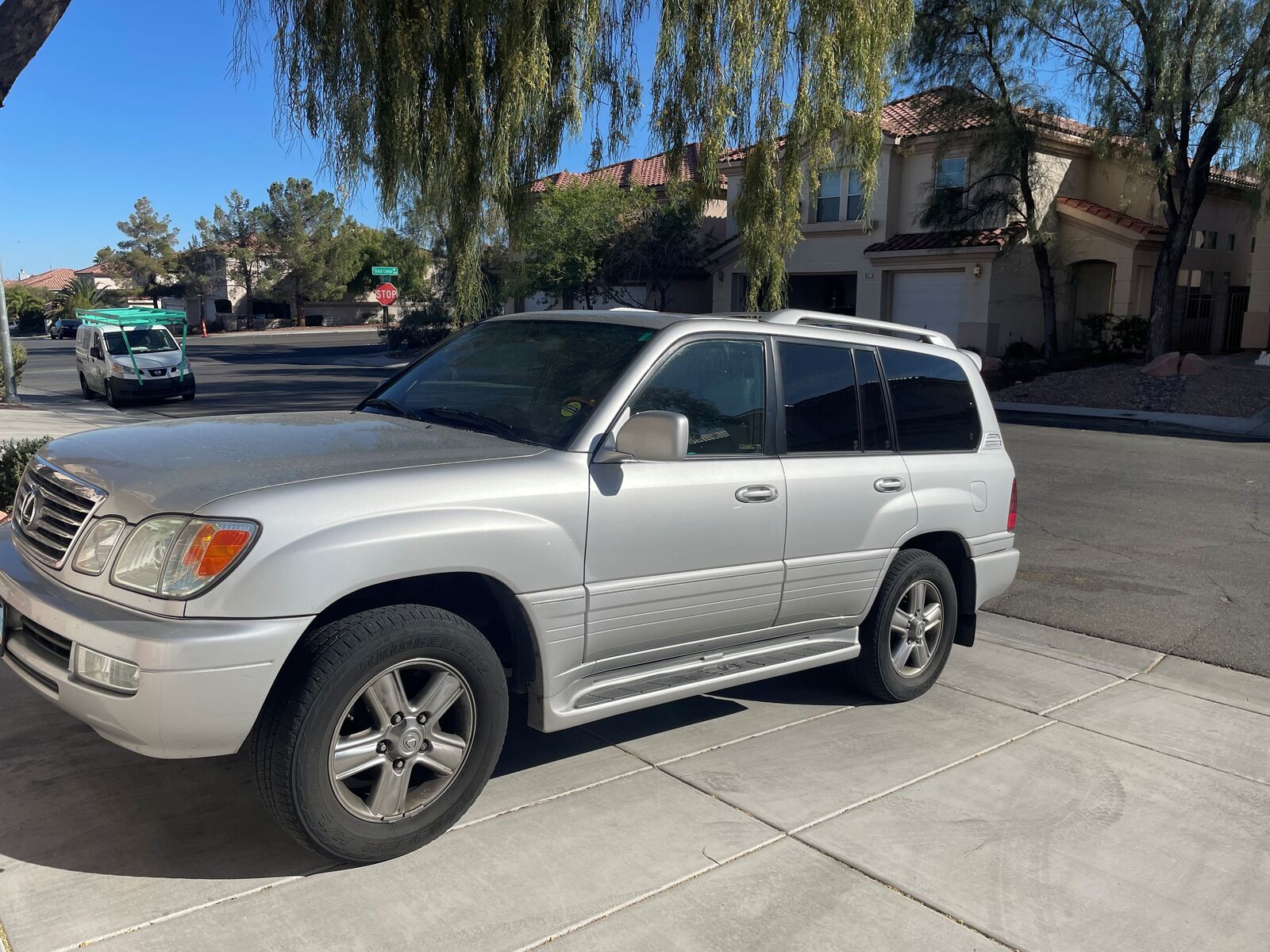 Lexus LX