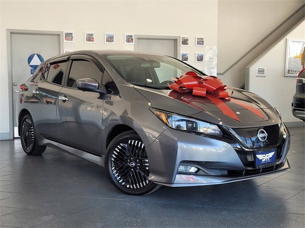 2023 NISSAN Leaf
