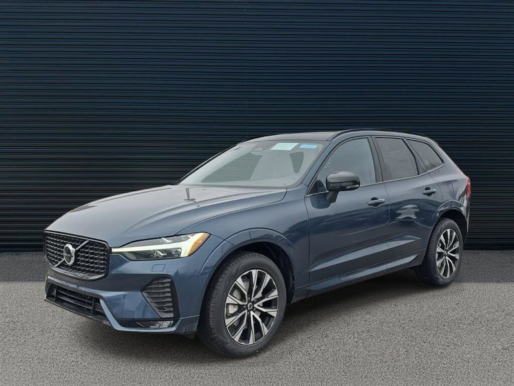 2025 VOLVO XC60