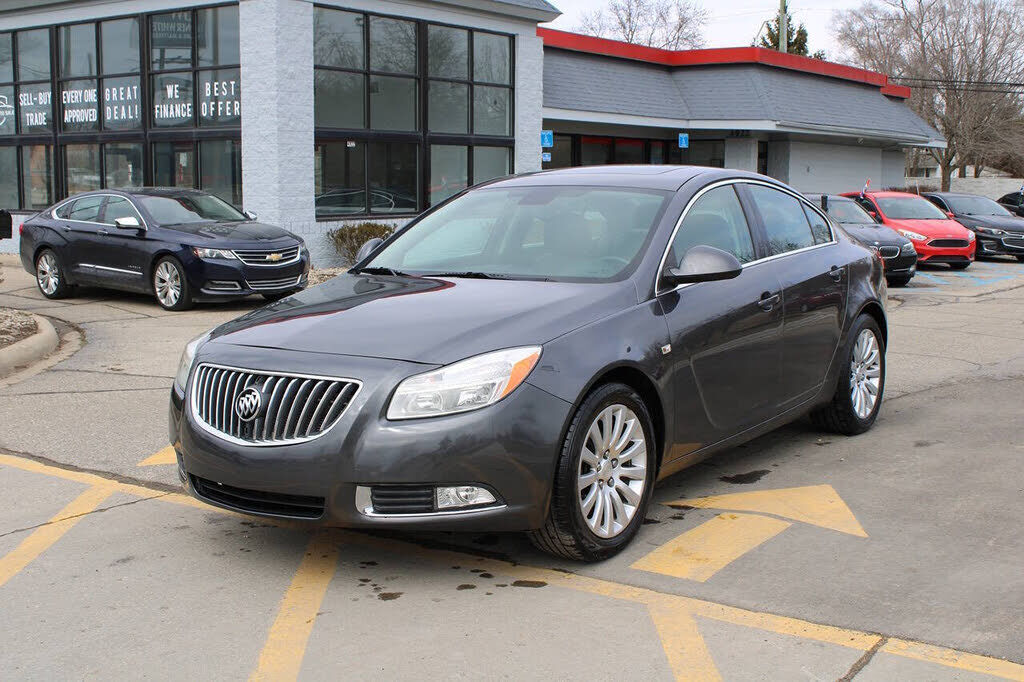2011 BUICK Regal