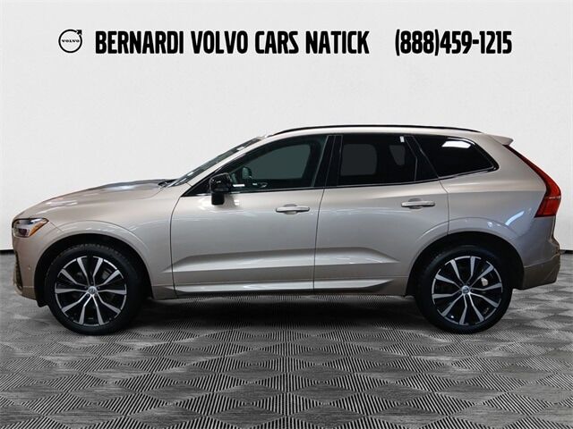 2023 VOLVO XC60