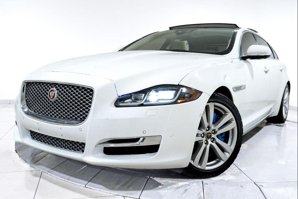2018 JAGUAR XJ