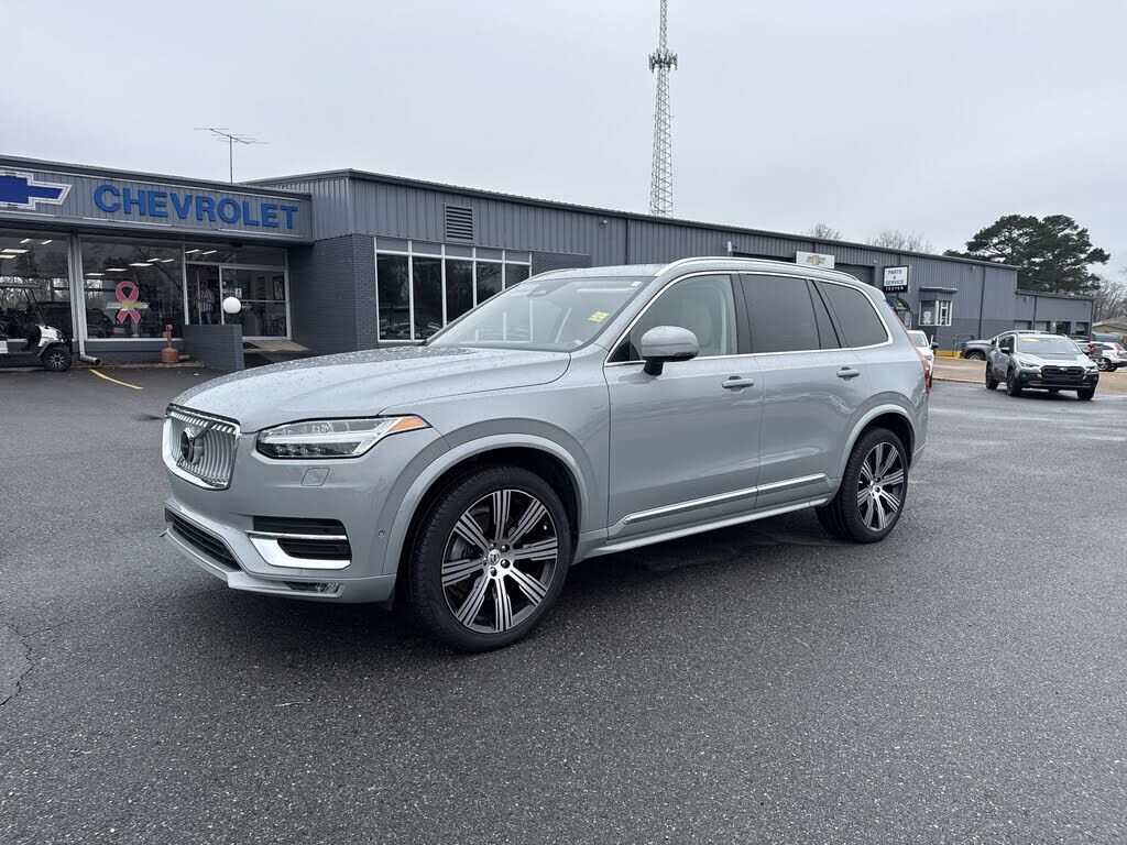 2024 VOLVO XC90