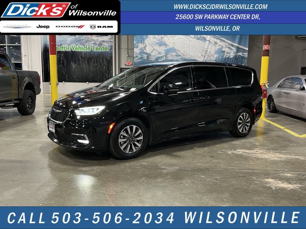 2024 CHRYSLER Pacifica