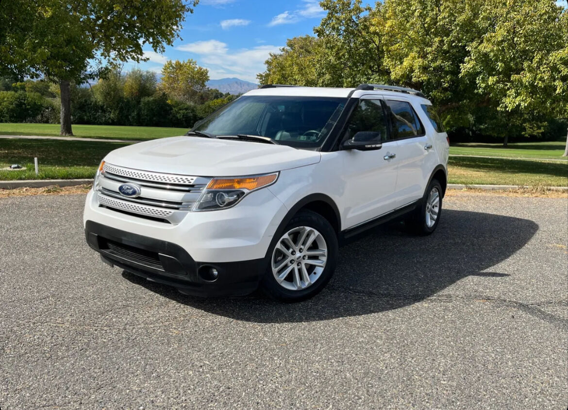 2014 FORD Explorer