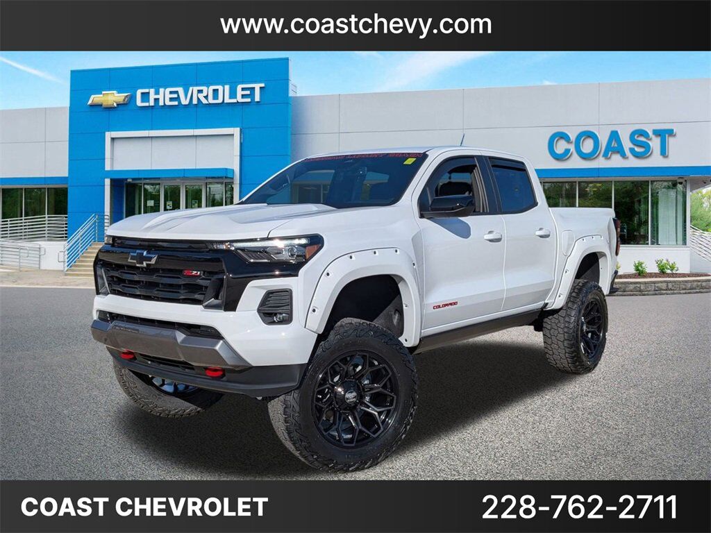 2026 CHEVROLET Colorado