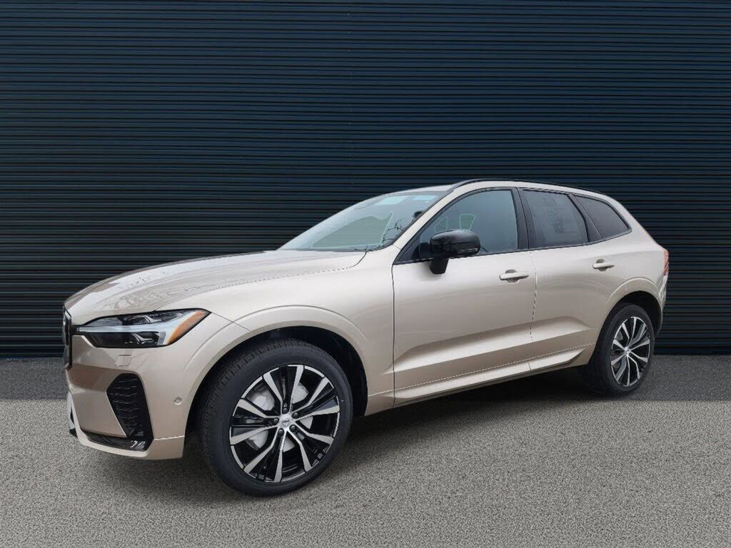 2025 VOLVO XC60