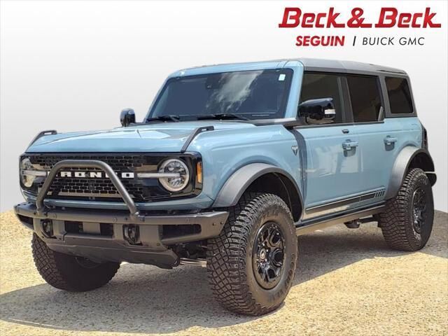 2021 FORD Bronco
