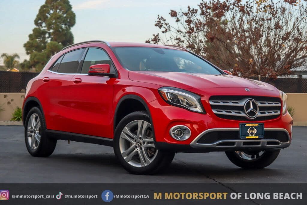 2020 MERCEDES-BENZ GLA-Class
