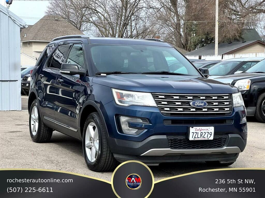 2017 FORD Explorer