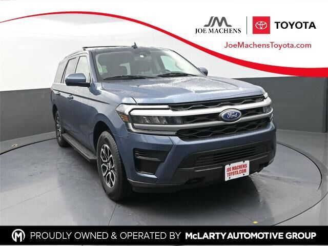 2022 FORD Expedition