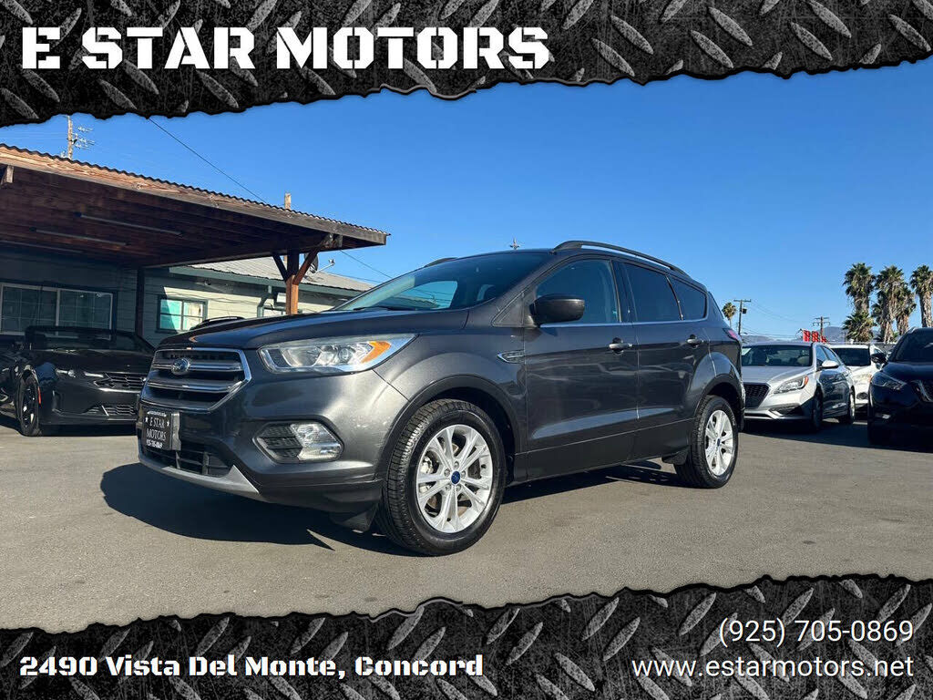 2017 FORD Escape