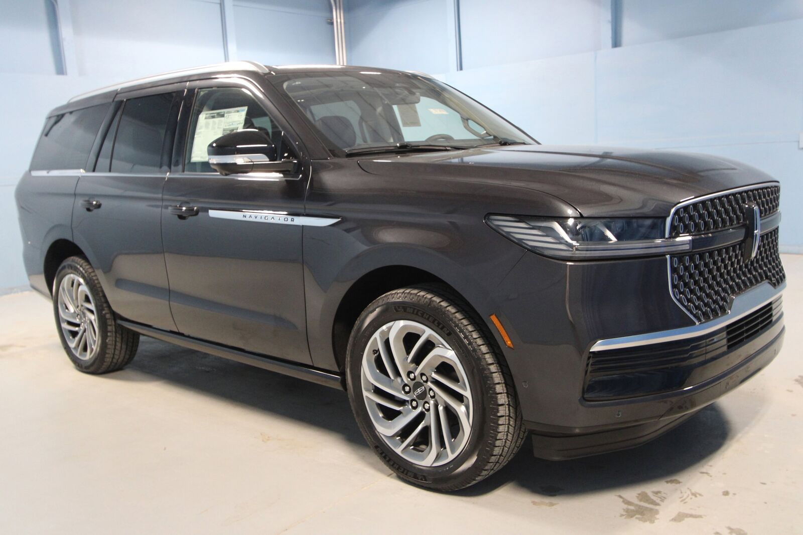 2025 LINCOLN Navigator