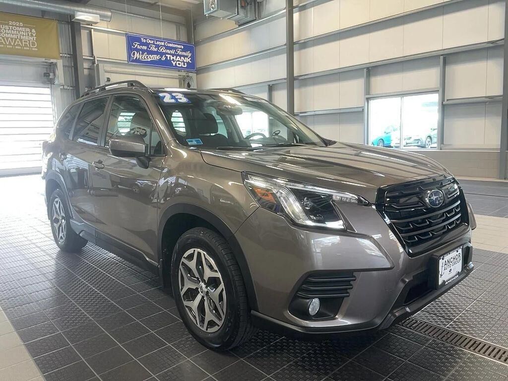 2023 SUBARU Forester