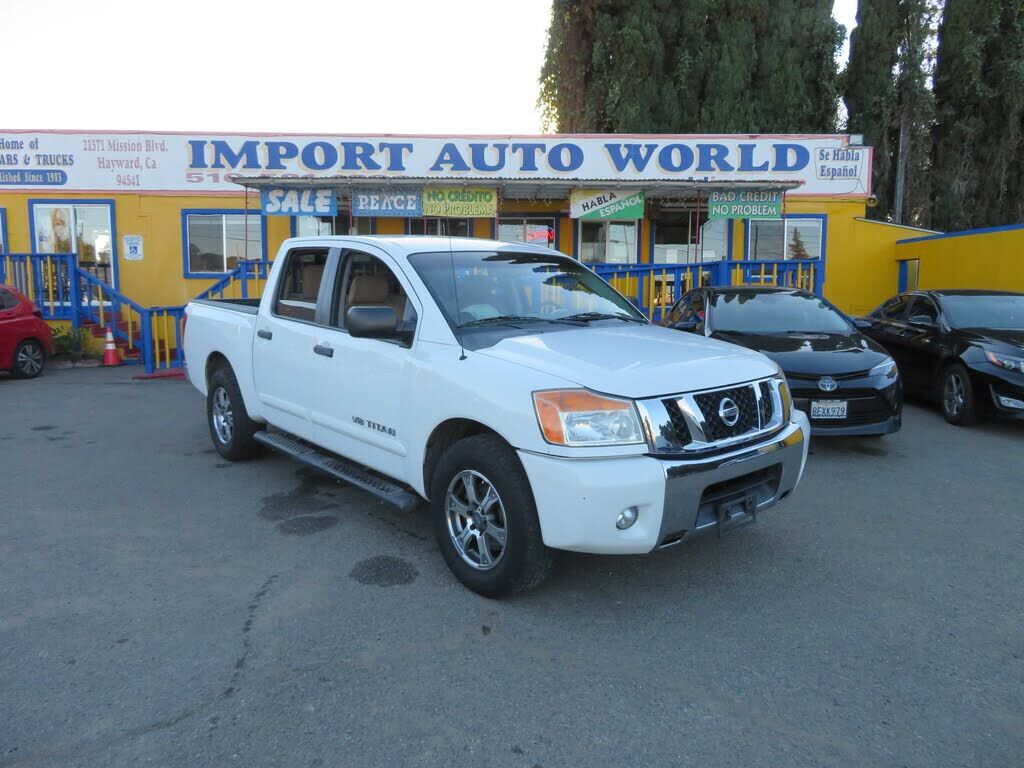 2012 NISSAN Titan