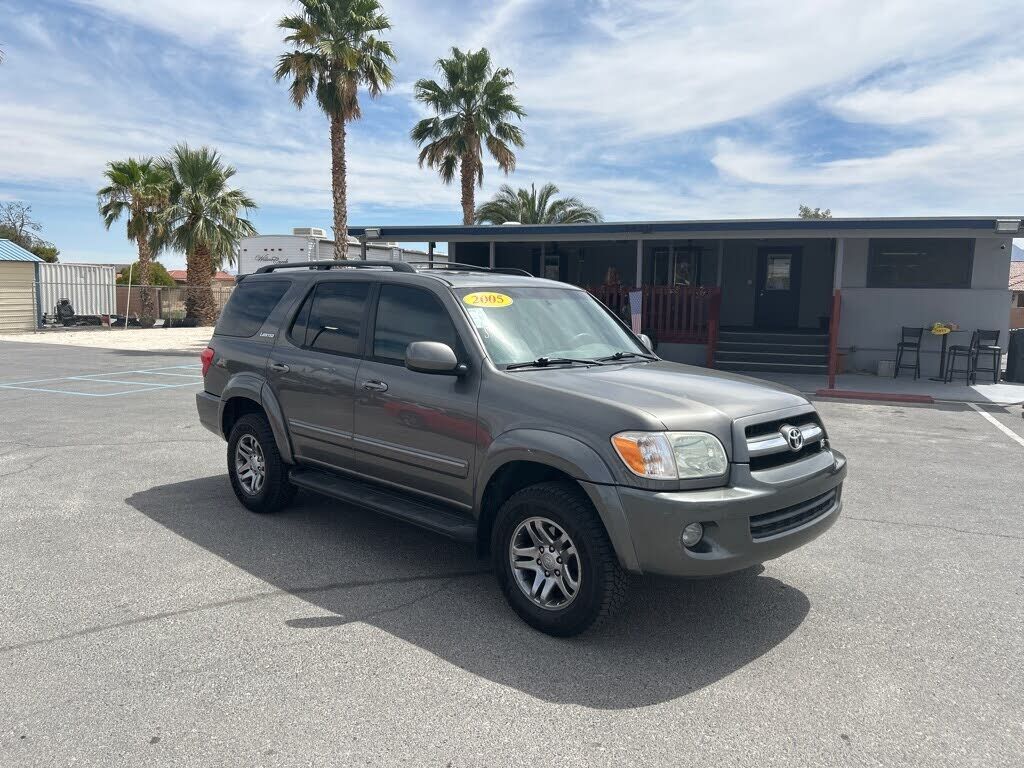 2005 TOYOTA Sequoia
