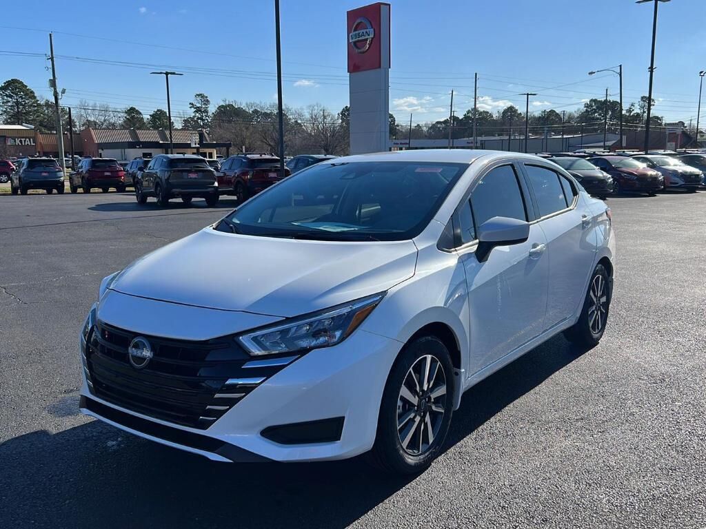 2025 NISSAN Versa