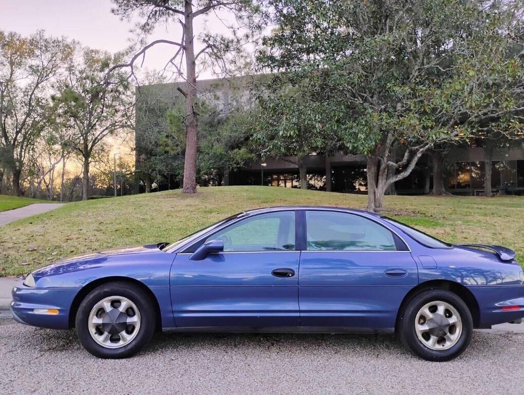 1997 OLDSMOBILE Aurora