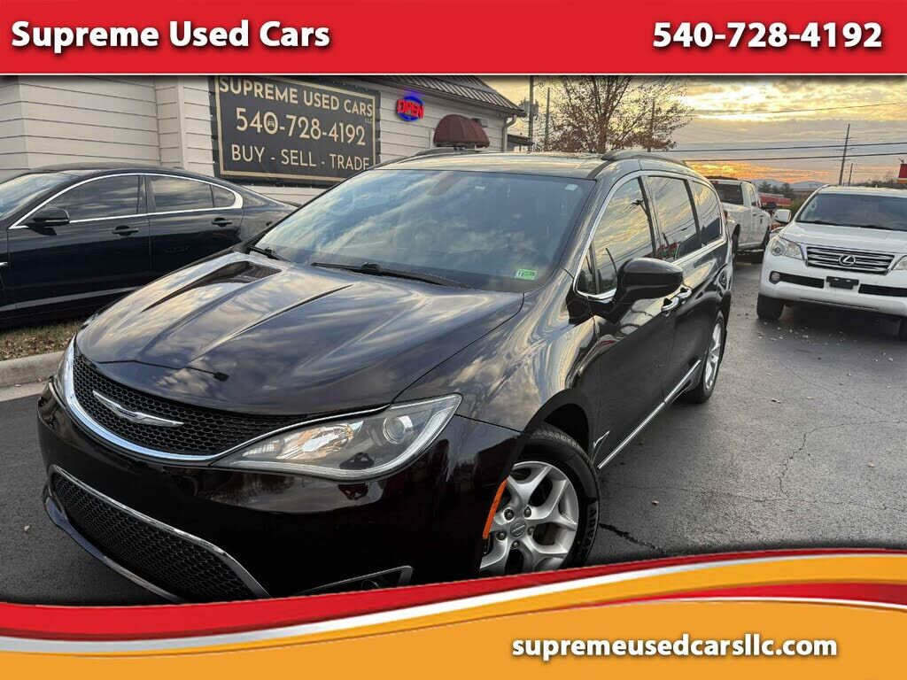 2017 CHRYSLER Pacifica