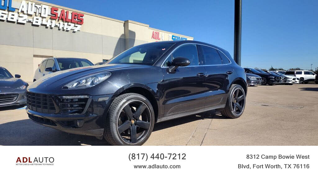 2016 PORSCHE Macan