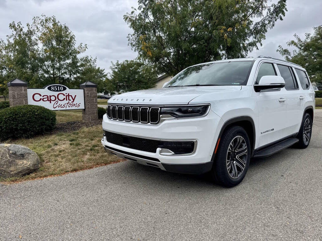 2022 JEEP Wagoneer