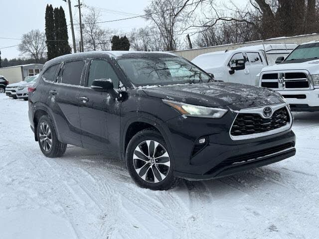 2021 TOYOTA Highlander