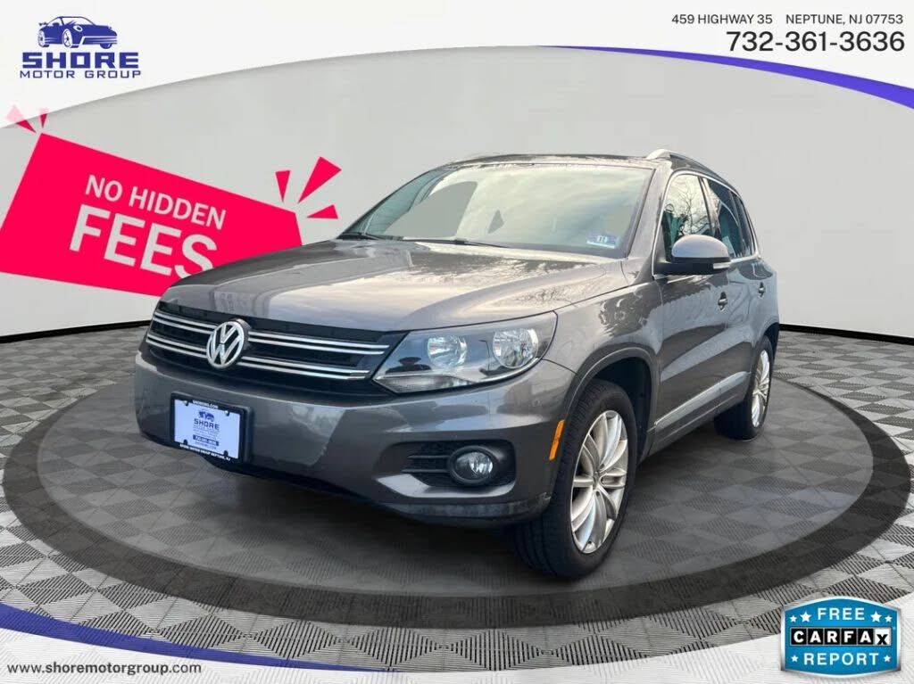 2012 VOLKSWAGEN Tiguan