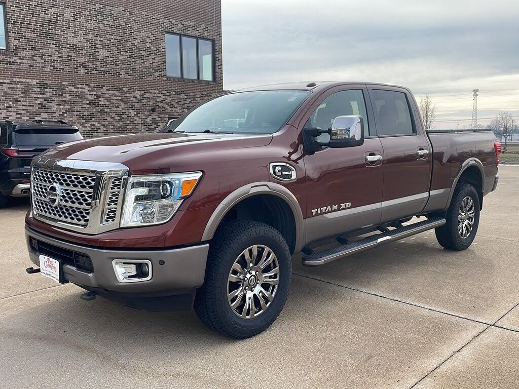 2016 NISSAN Titan